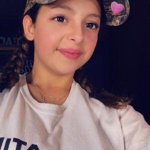 Meet your Posher, Marina